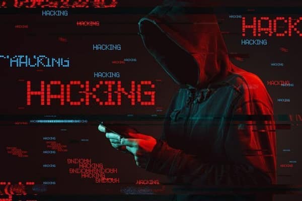 CEH Certified Ethical Hacker training at ForenX Technologies: security professional running penetration-testing analytics in a cyber range lab